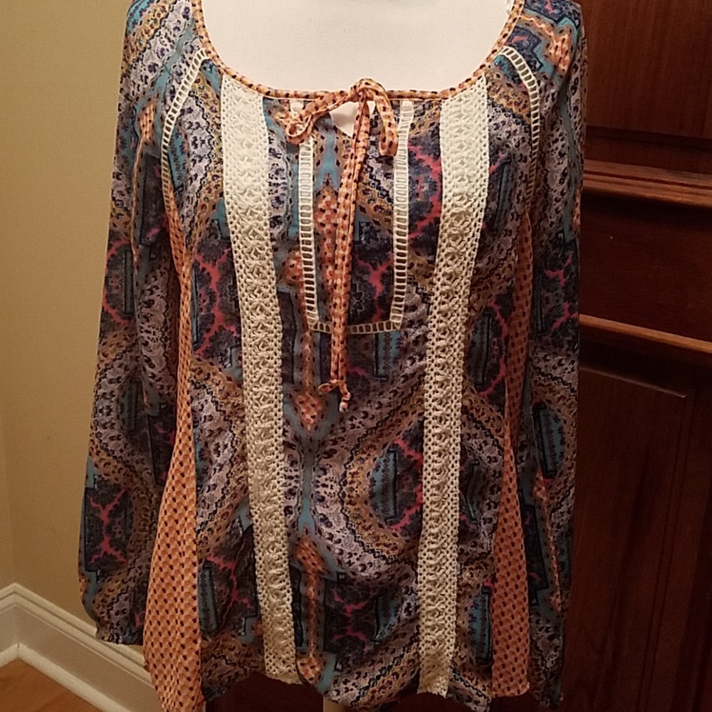 Nice multi colored top.